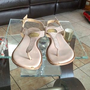 Michael Kors size 8M